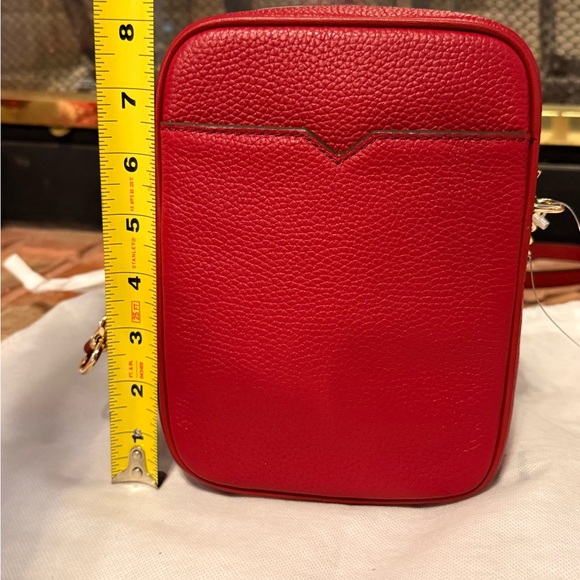 NWT Michael Kors Jet‎ Set Travel Cherry MD NS Chain Crossbody Leather bag. - Picture 16 of 16